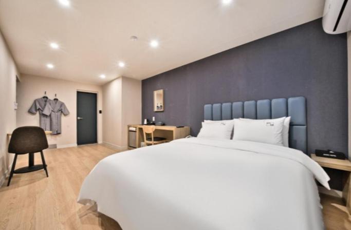 Hotel Daon Пхохан Экстерьер фото